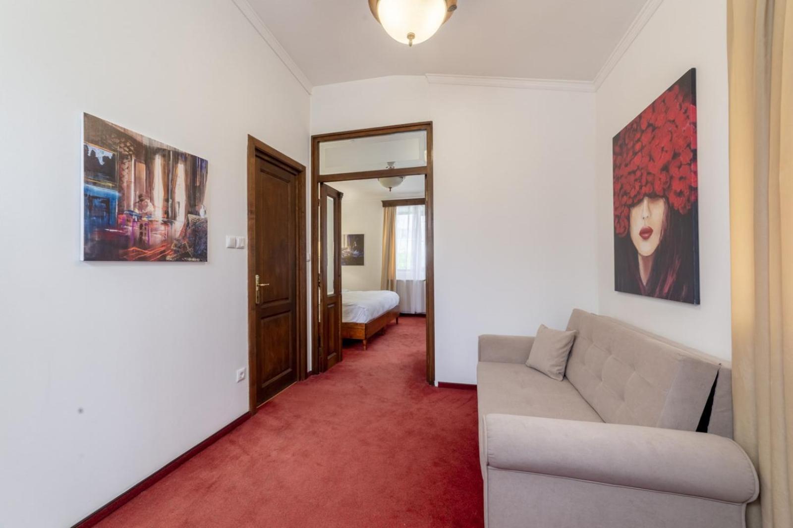 Arc De Triomphe By Citybookings * Bucharest